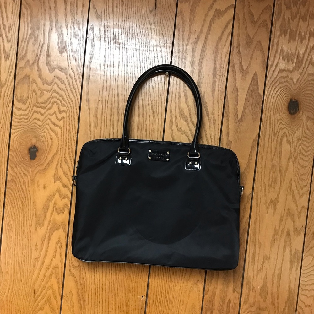 Kate Spade Tote Bag ...
Color - Black 
Size - Measurements in the photos - Picture 7 of 14